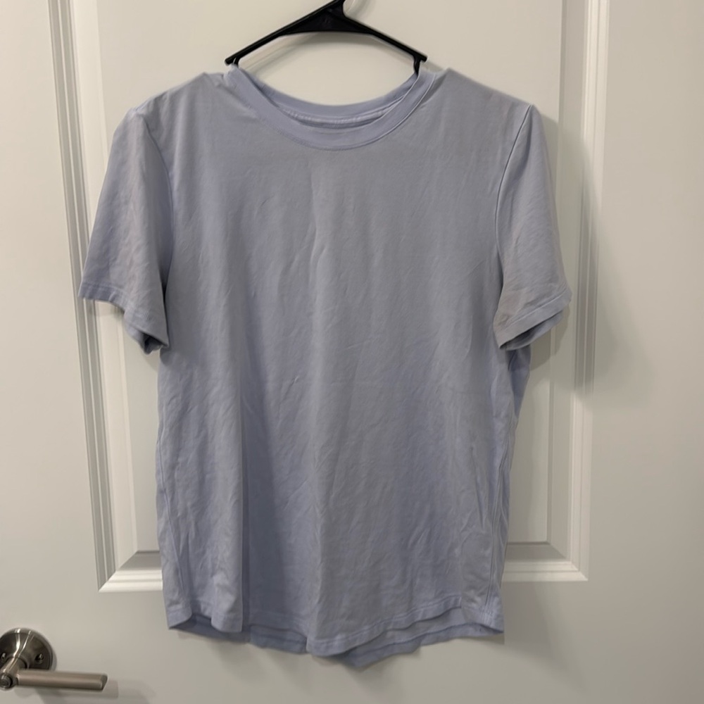 lululemon crew neck shirt size 4